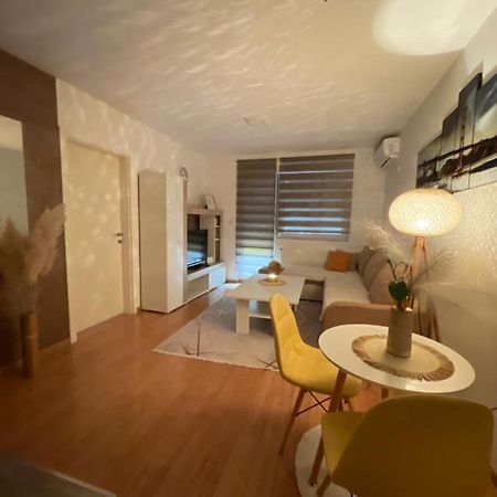 Apartman Royal 1 Doboj Zewnętrze zdjęcie