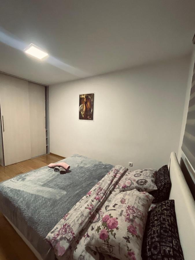 Apartament Apartman Royal 1 Doboj Zewnętrze zdjęcie