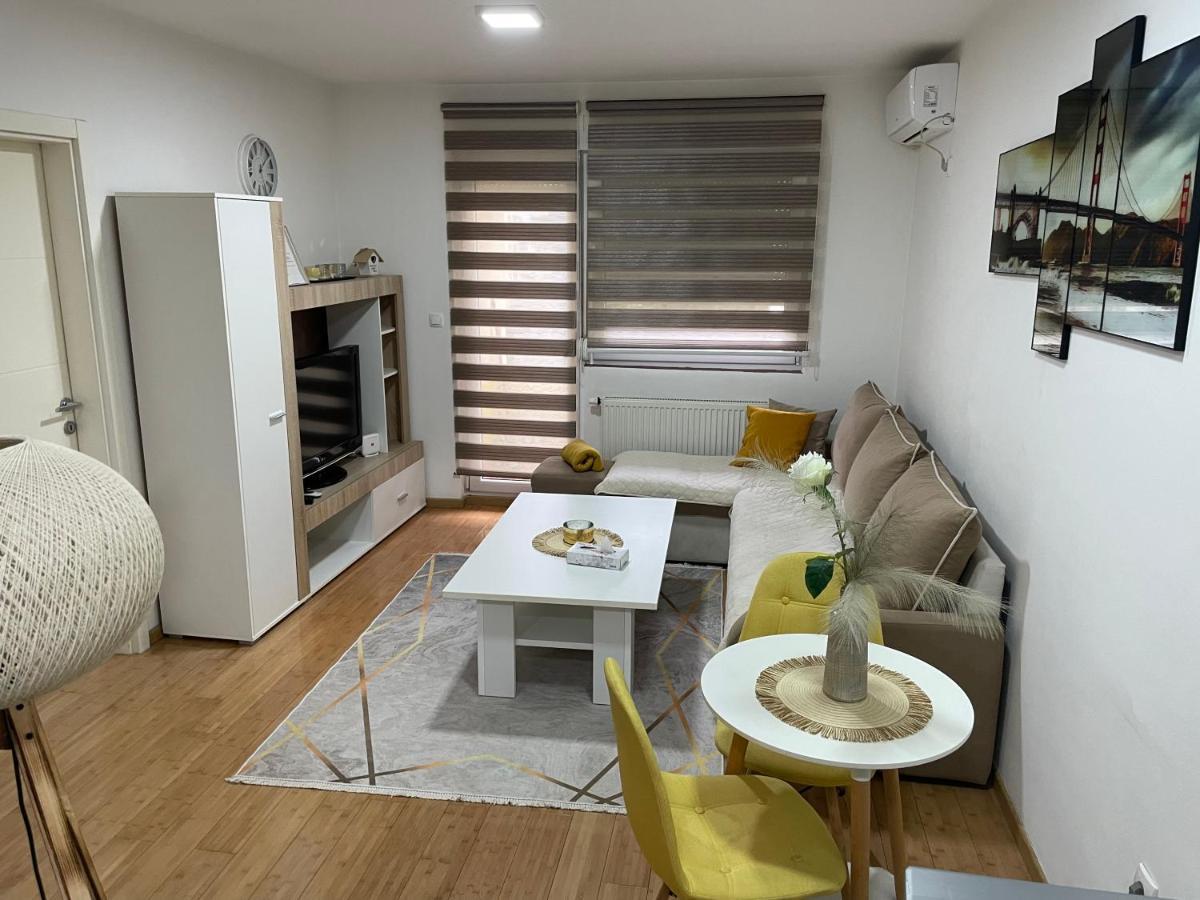 Apartament Apartman Royal 1 Doboj Zewnętrze zdjęcie